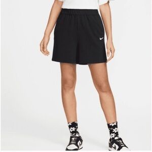 Nike Jersey Shorts - Size M